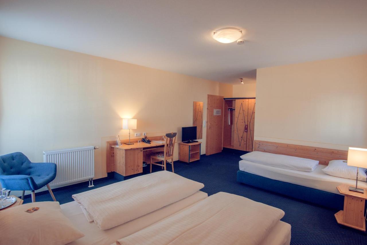 Hotel Waldeck Garni Kist Exterior photo