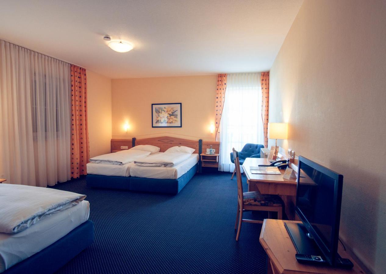 Hotel Waldeck Garni Kist Exterior photo
